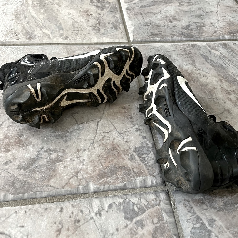 Nike kids cleats